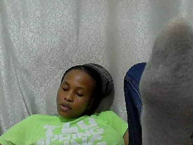 Caroldoly live cam on BongaCams