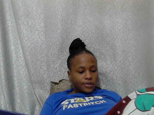 Caroldoly live webcam show