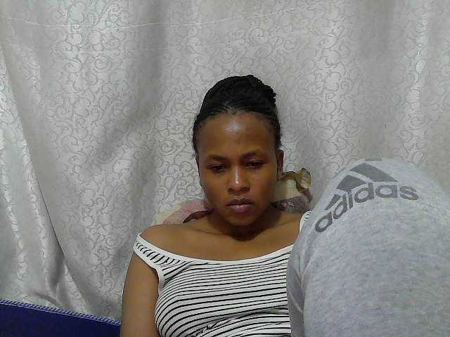 Caroldoly live cam on BongaCams