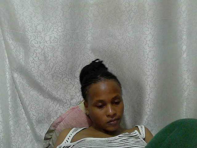 Caroldoly live cam on BongaCams