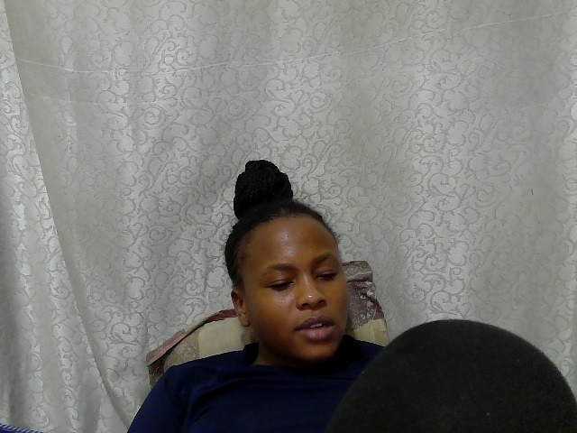 Caroldoly live cam on BongaCams