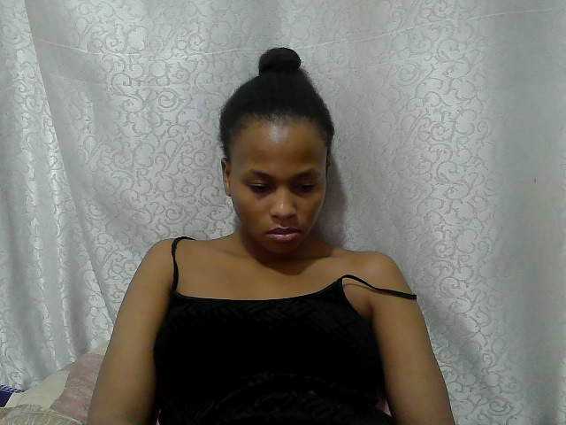 Caroldoly live cam on BongaCams