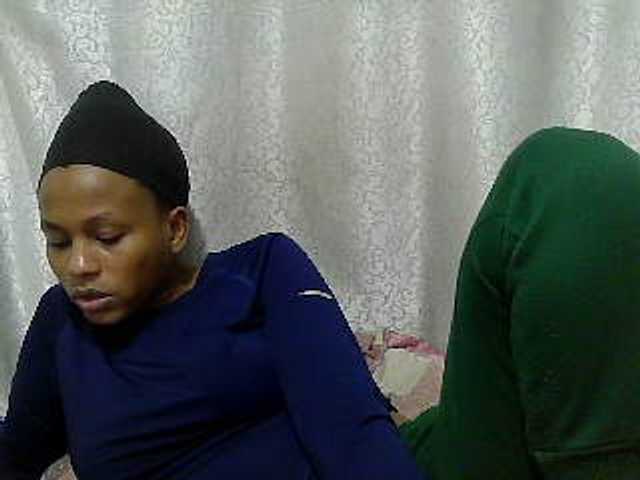 Caroldoly live cam on BongaCams