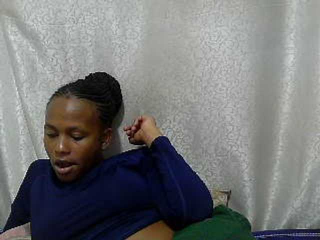 Caroldoly live cam on BongaCams