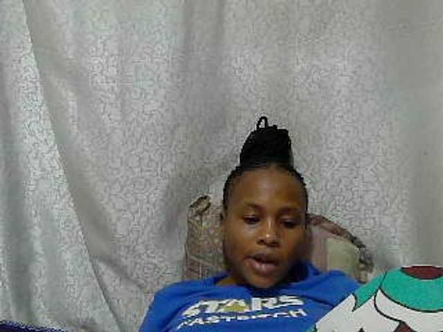 Caroldoly live cam on BongaCams