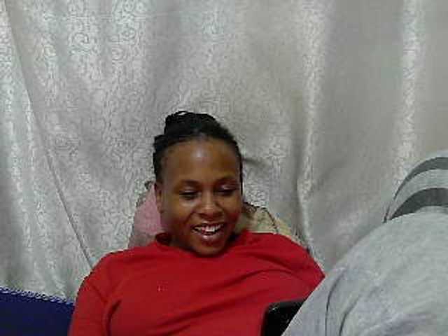 Caroldoly live cam on BongaCams