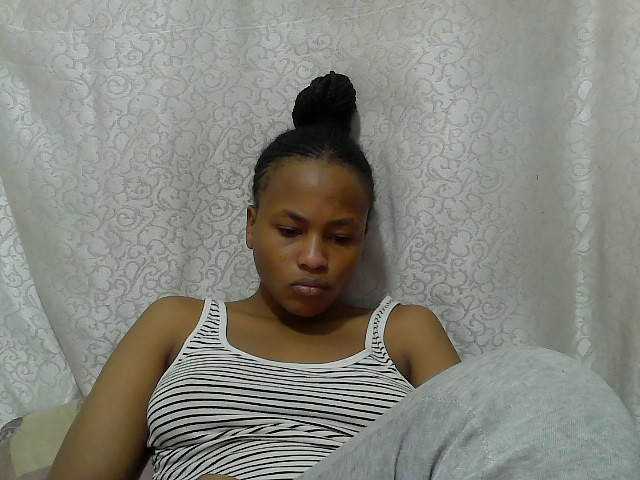 Caroldoly live cam on BongaCams