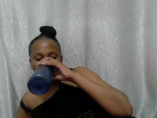 Caroldoly live cam on BongaCams