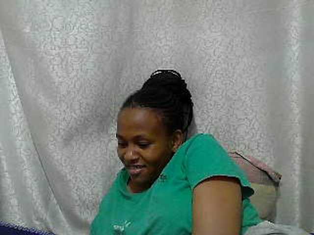 Caroldoly live cam on BongaCams