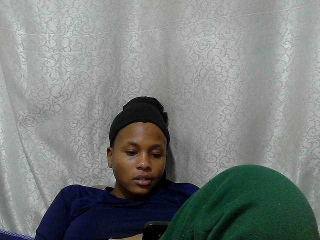 Caroldoly live cam on BongaCams