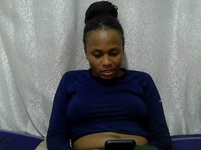 Caroldoly live cam on BongaCams