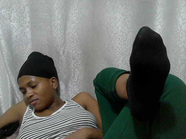 Caroldoly live cam on BongaCams