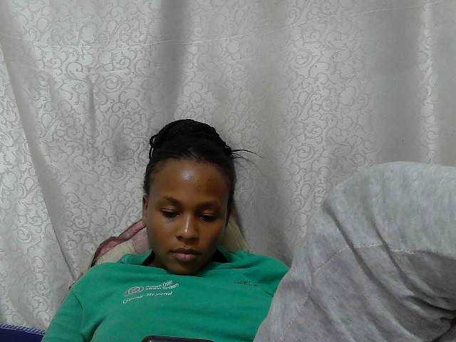 Caroldoly live cam on BongaCams