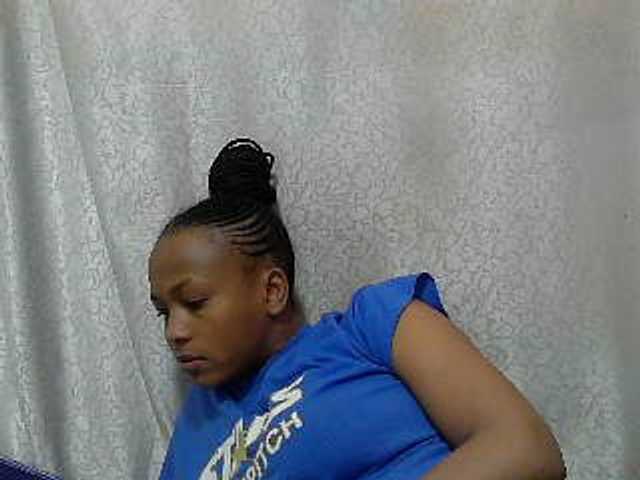 Caroldoly live webcam show