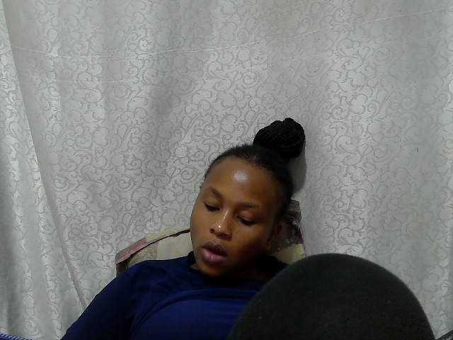 Caroldoly live cam on BongaCams