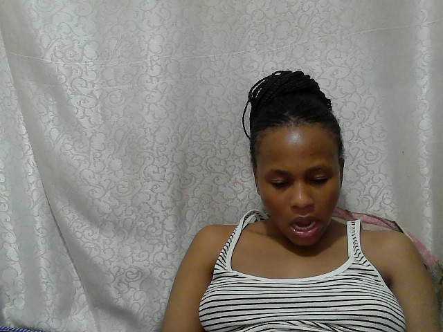 Caroldoly live cam on BongaCams