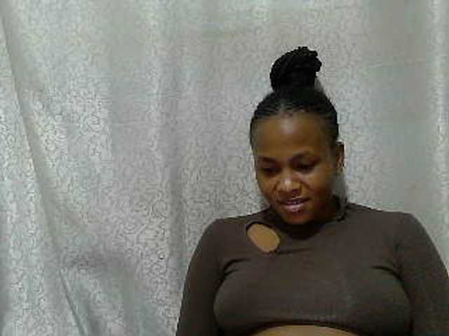 Caroldoly live cam on BongaCams
