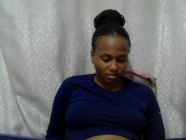 Caroldoly live cam on BongaCams