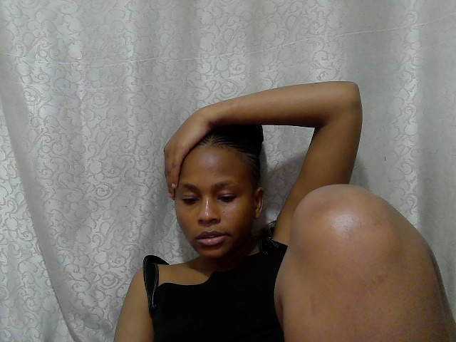 Caroldoly live cam on BongaCams