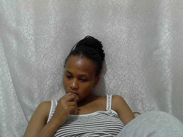 Caroldoly live cam on BongaCams