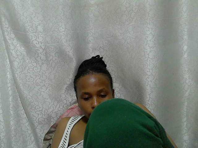 Caroldoly live cam on BongaCams