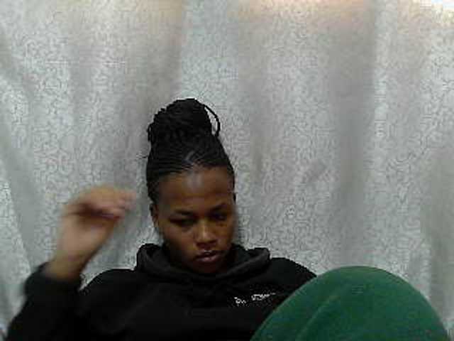 Caroldoly live cam on BongaCams