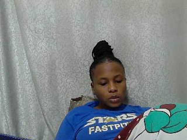 Caroldoly live cam on BongaCams