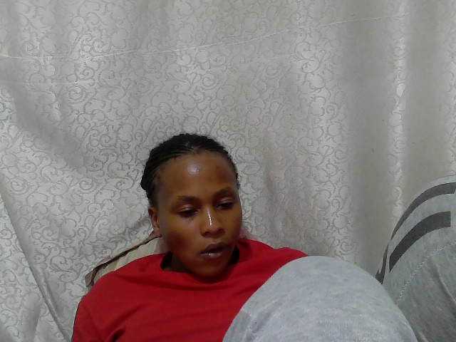 Caroldoly live cam on BongaCams