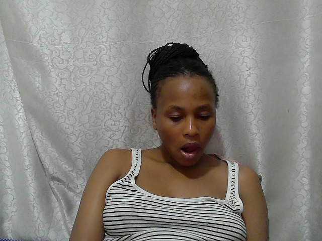Caroldoly live cam on BongaCams