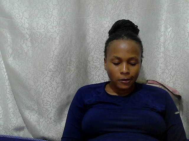 Caroldoly live cam on BongaCams