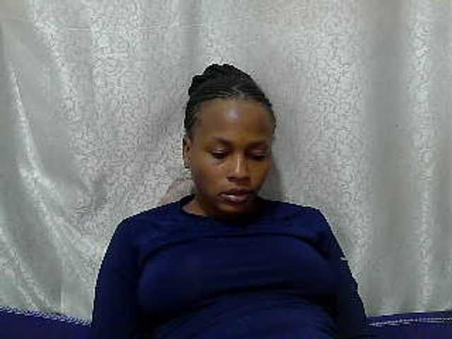 Caroldoly live cam on BongaCams