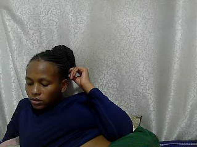 Caroldoly live cam on BongaCams