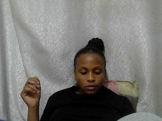Caroldoly live cam on BongaCams