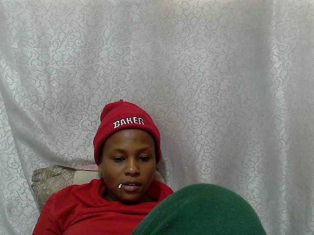 Caroldoly live cam on BongaCams