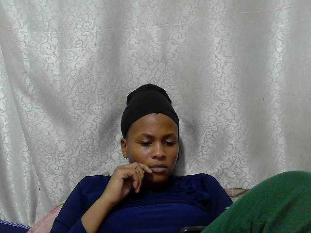Caroldoly live cam on BongaCams