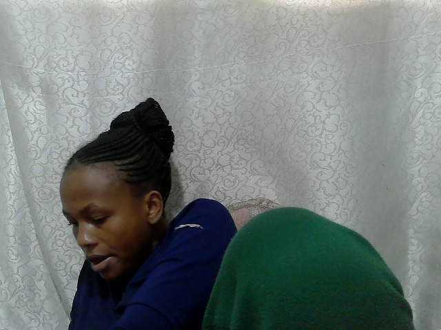 Caroldoly live cam on BongaCams