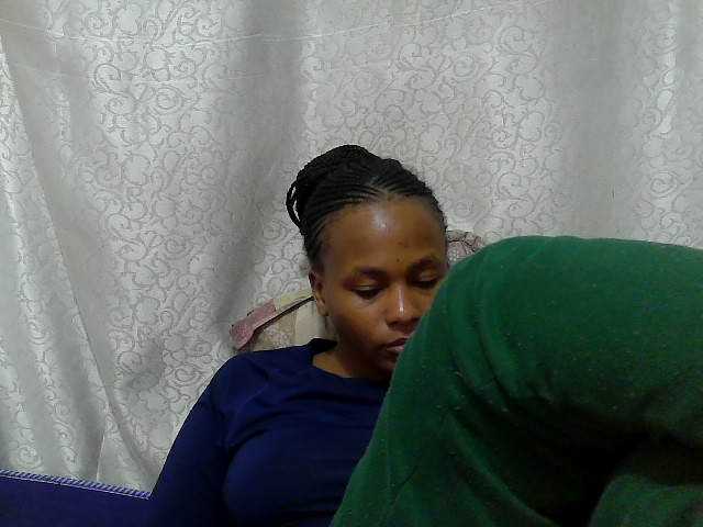 Caroldoly live cam on BongaCams