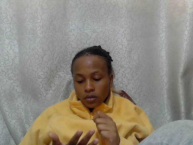 Caroldoly live cam on BongaCams
