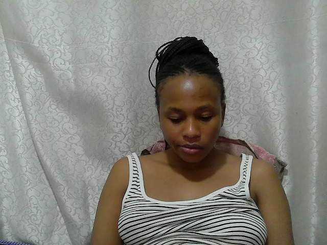 Caroldoly live cam on BongaCams