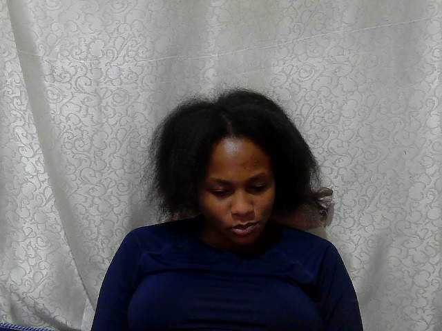 Caroldoly live cam on BongaCams
