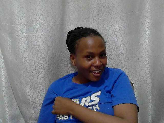 Caroldoly live cam on BongaCams