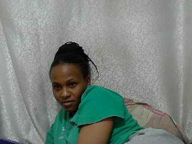 Caroldoly live cam on BongaCams
