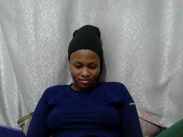 Caroldoly live cam on BongaCams