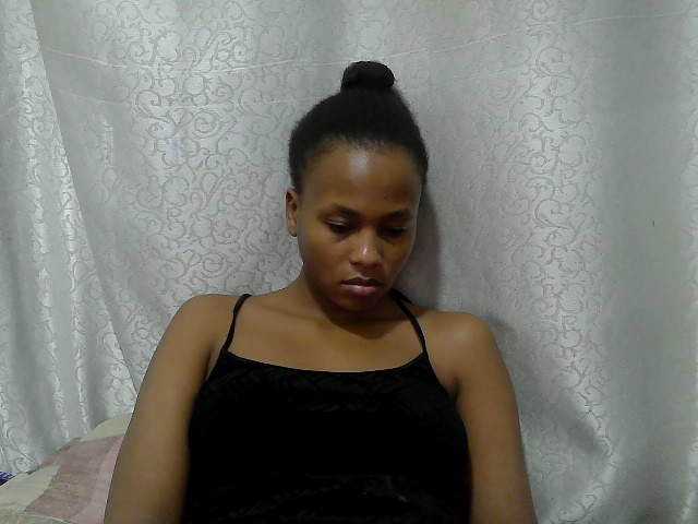 Caroldoly live cam on BongaCams