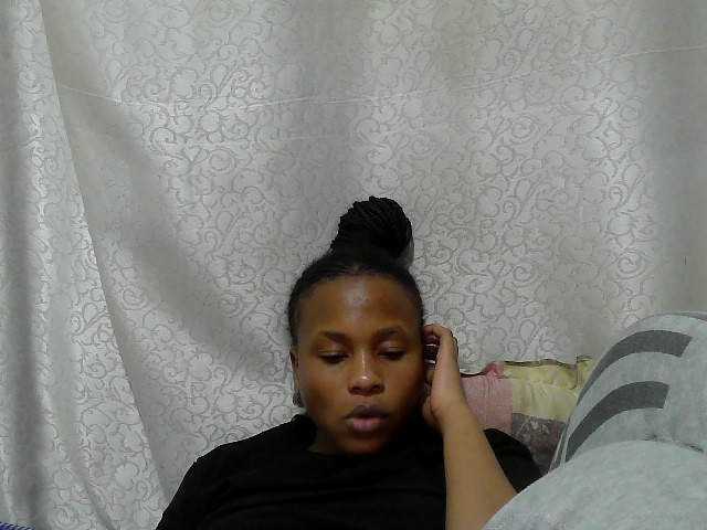 Caroldoly live cam on BongaCams