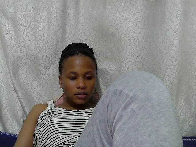 Caroldoly live cam on BongaCams