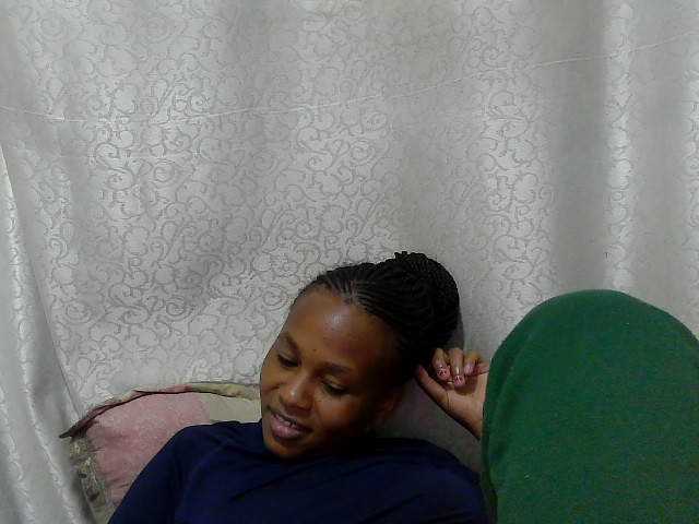 Caroldoly live cam on BongaCams