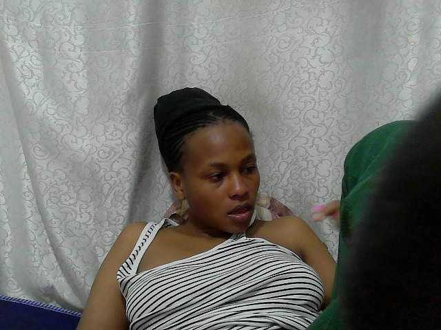Caroldoly live cam on BongaCams