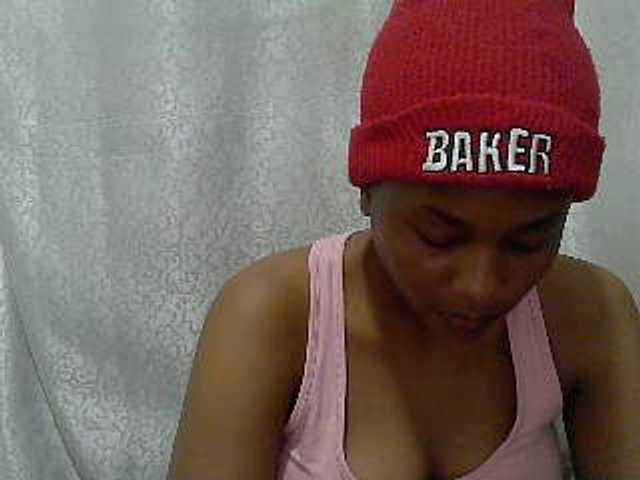 Caroldoly live cam on BongaCams
