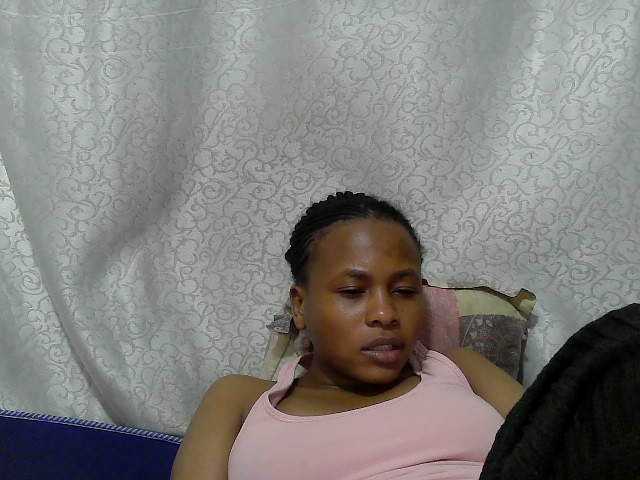 Caroldoly live cam on BongaCams